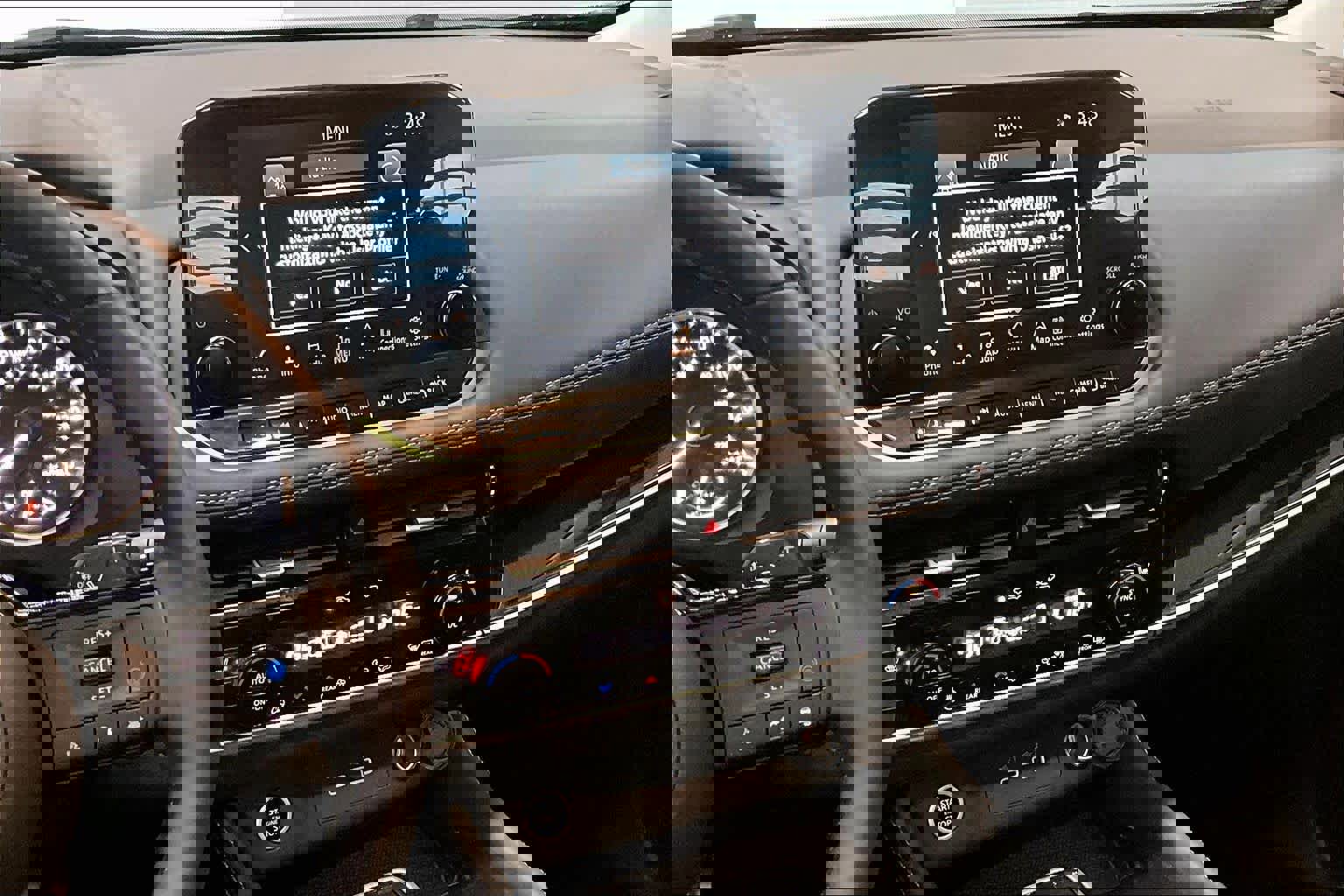 Used 2023 Nissan Rogue SL image 13