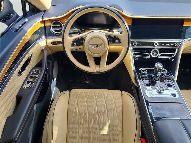 Used 2021 Bentley Flying Spur V8 image 18