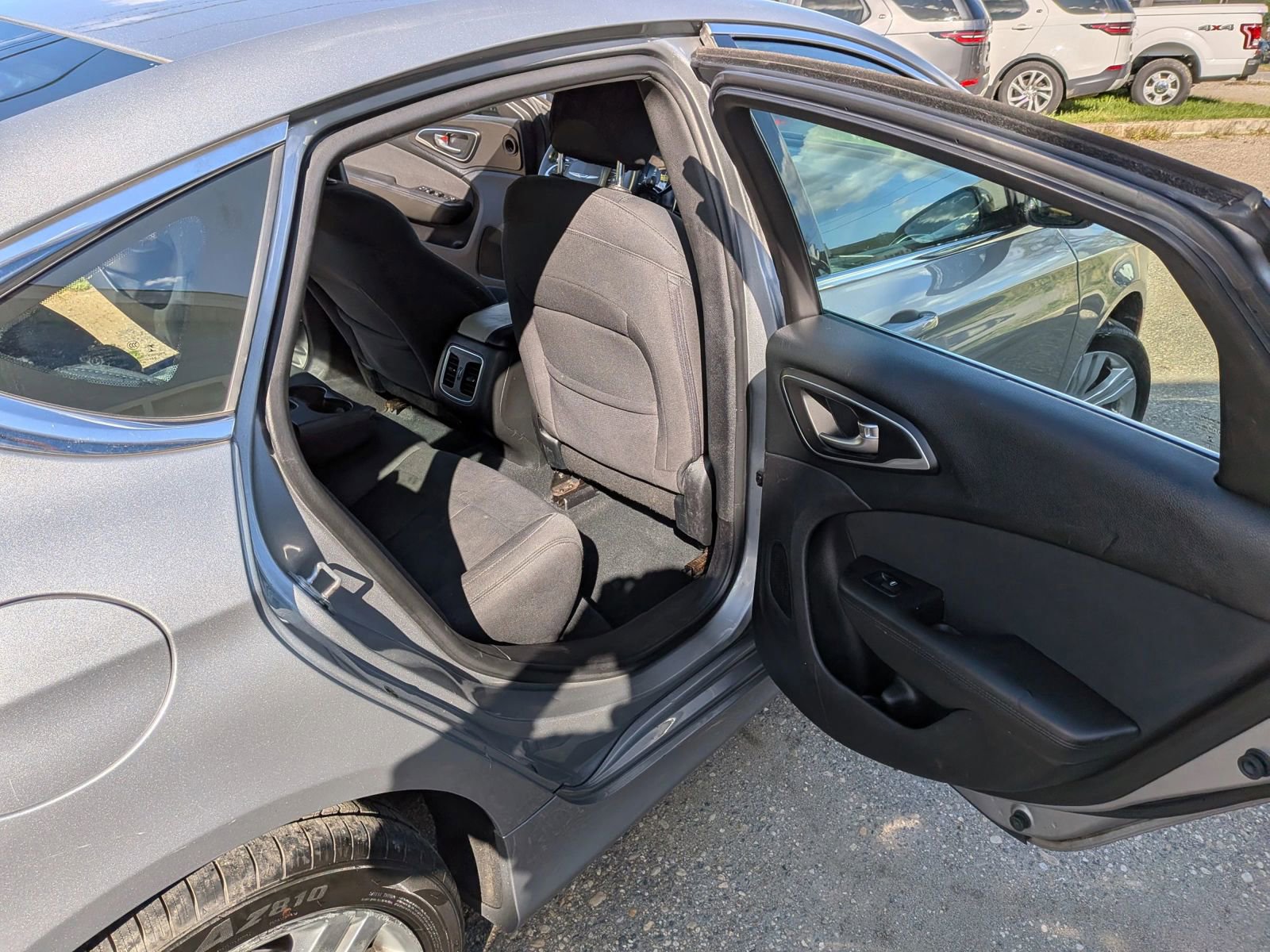 Used 2016 Chrysler 200 Limited w/ Anniversary Edition FWD image 27