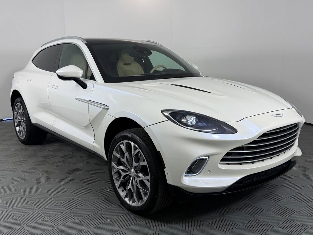 Used 2021 Aston Martin DBX image 9
