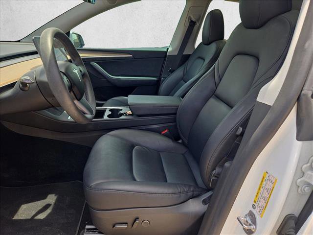 Used 2024 Tesla Model Y 2WD image 15