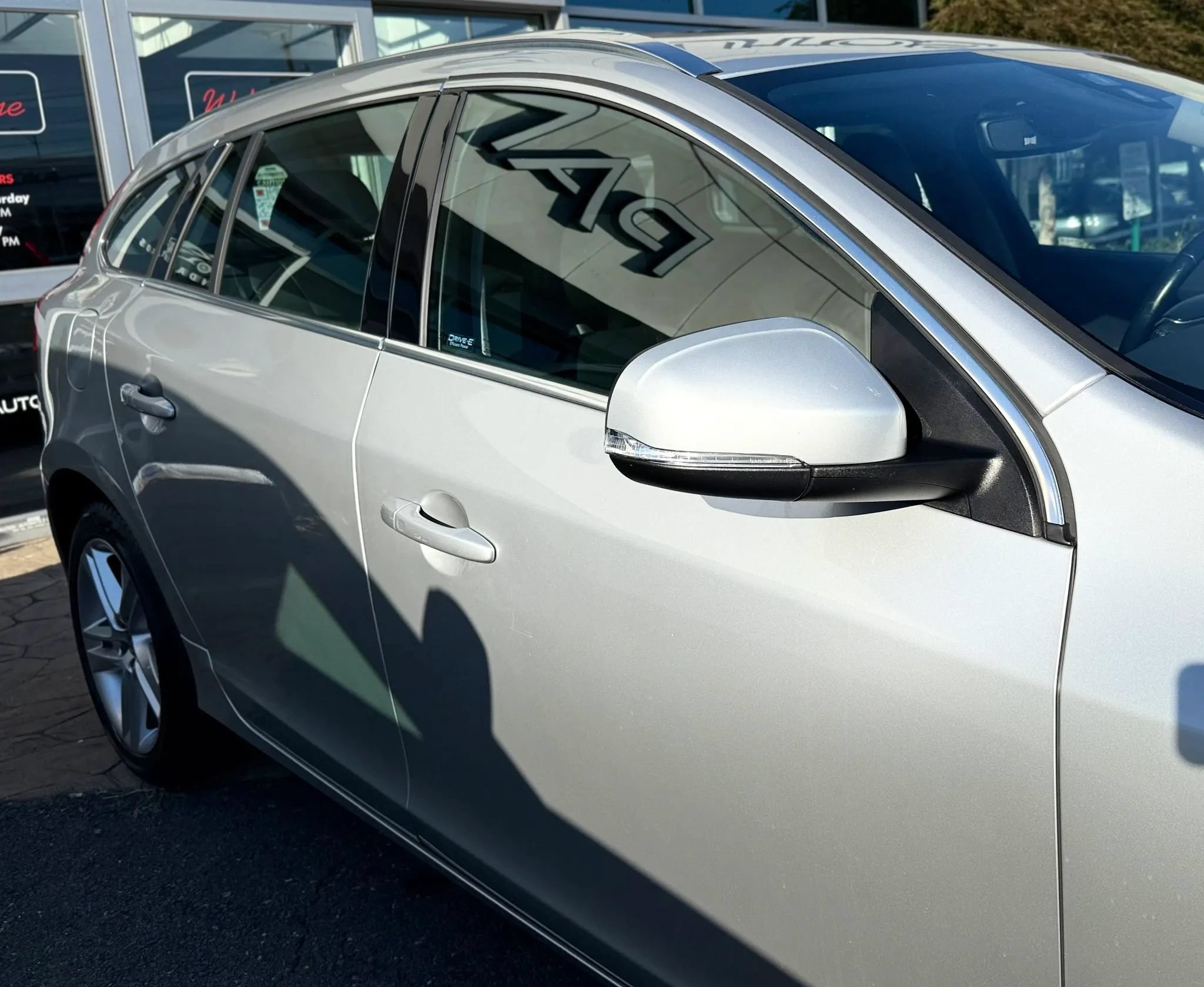 Used 2015 Volvo V60 T5 Premier FWD image 46