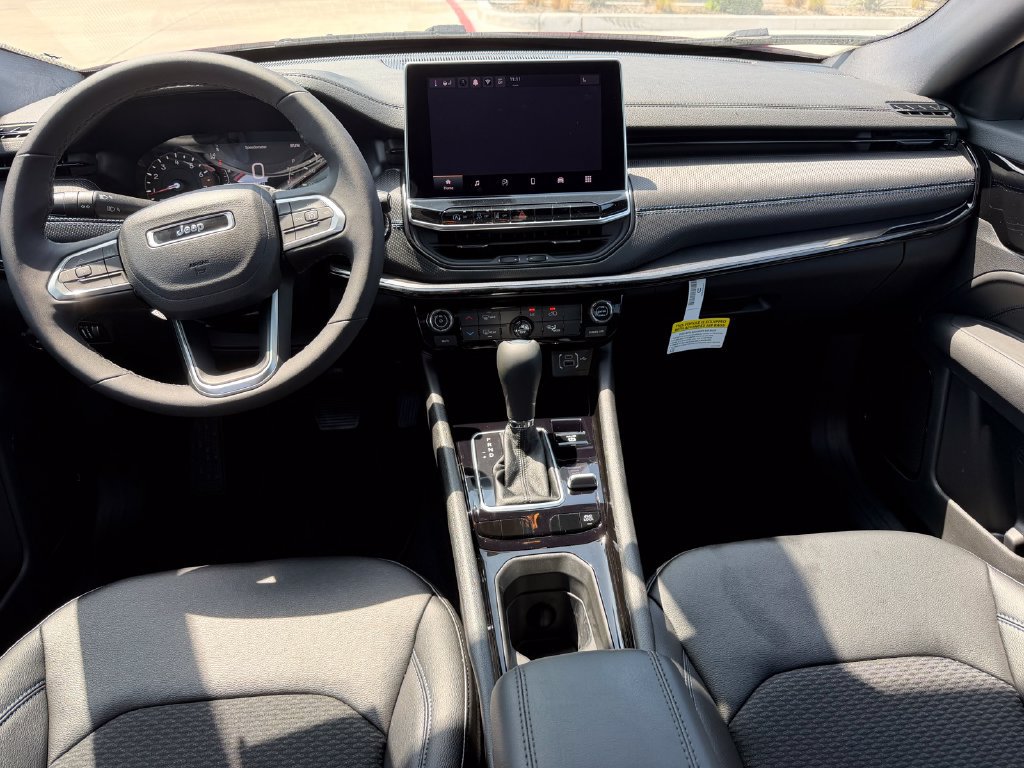 New 2026 Jeep Compass Latitude AWD/4WD image 9