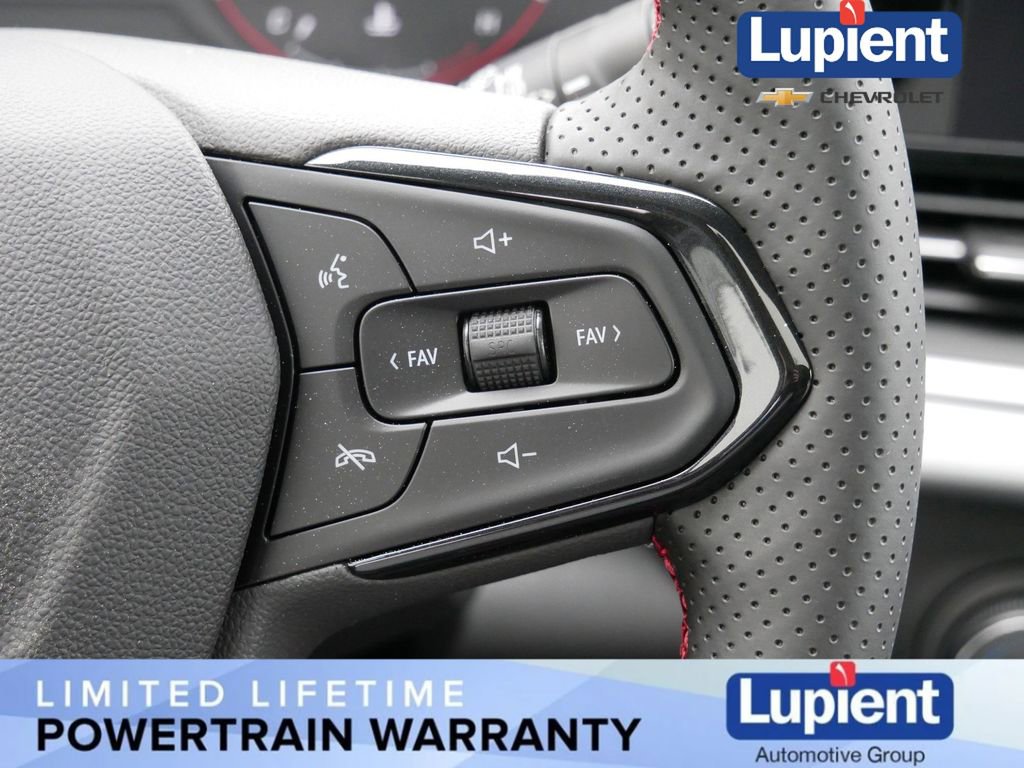 New 2026 Chevrolet Trax RS w/ Sunroof Package image 25