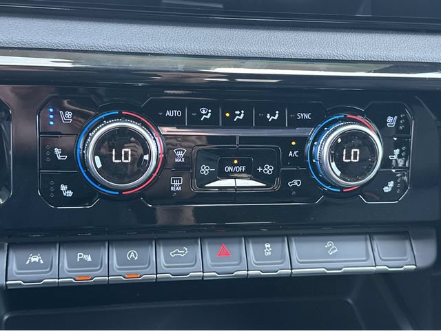 New 2026 GMC Sierra 1500 AT4 w/ AT4 Premium Package AWD/4WD image 19