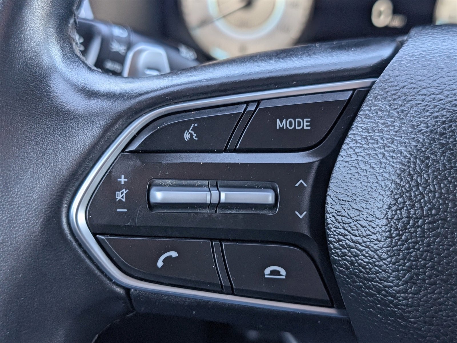 Used 2023 Hyundai Santa Fe Limited image 24