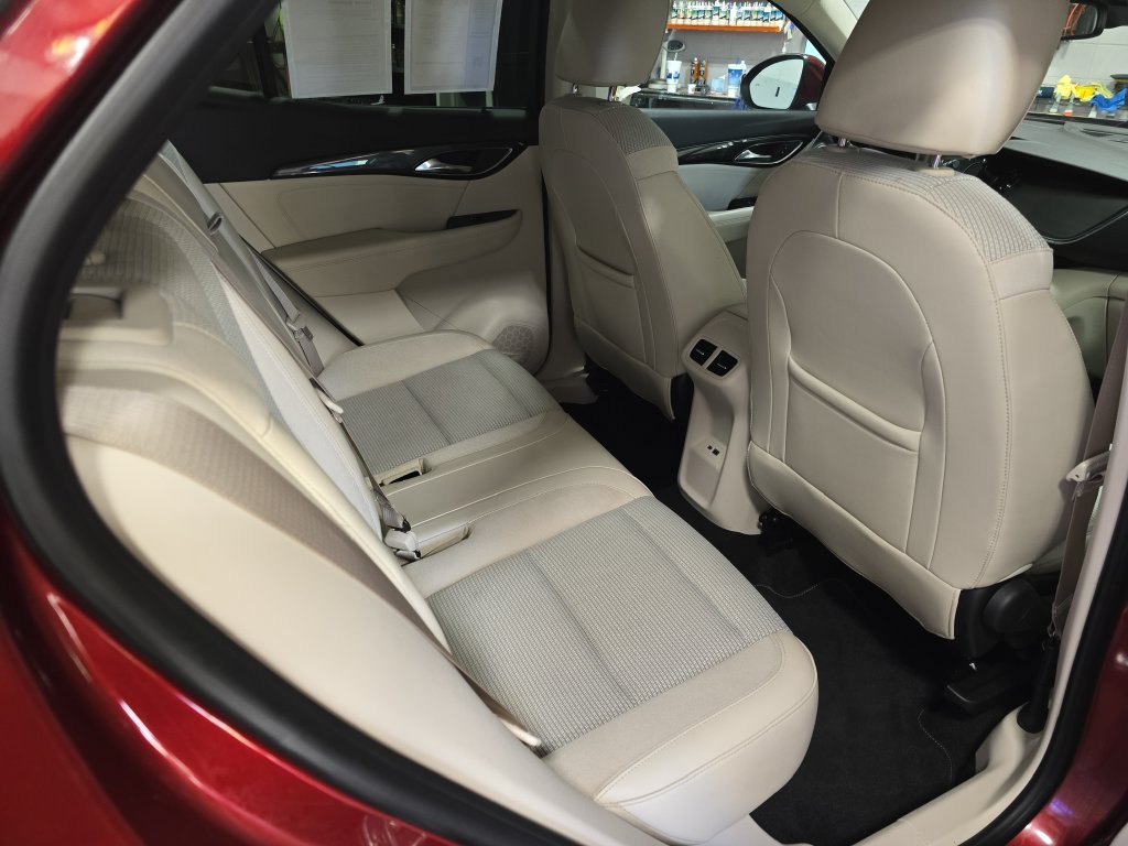 Used 2021 Buick Envision Preferred AWD/4WD image 11