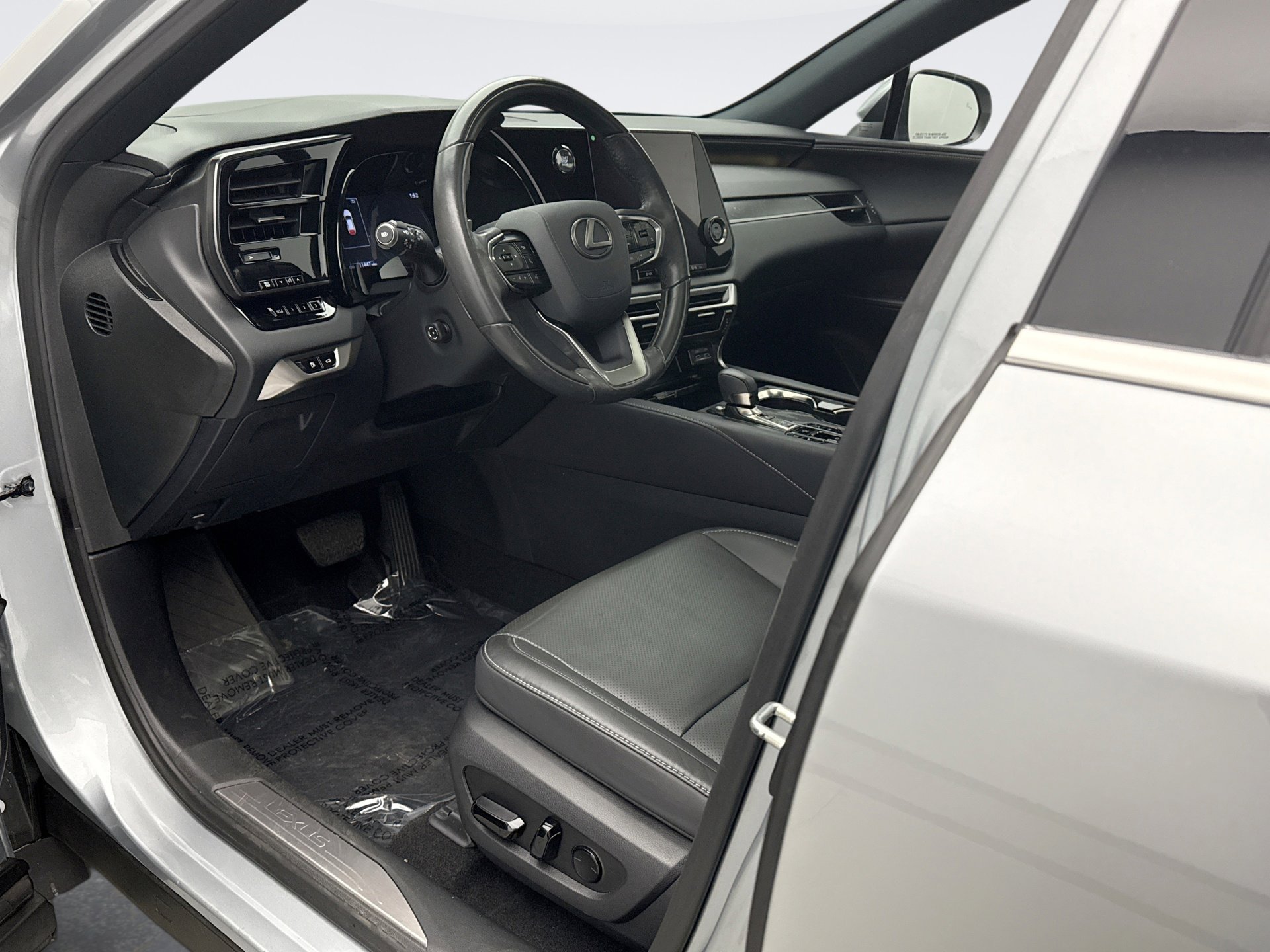 Used 2023 Lexus RX 350 Premium image 10