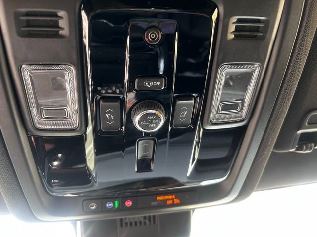 New 2026 Chevrolet Suburban High Country image 38