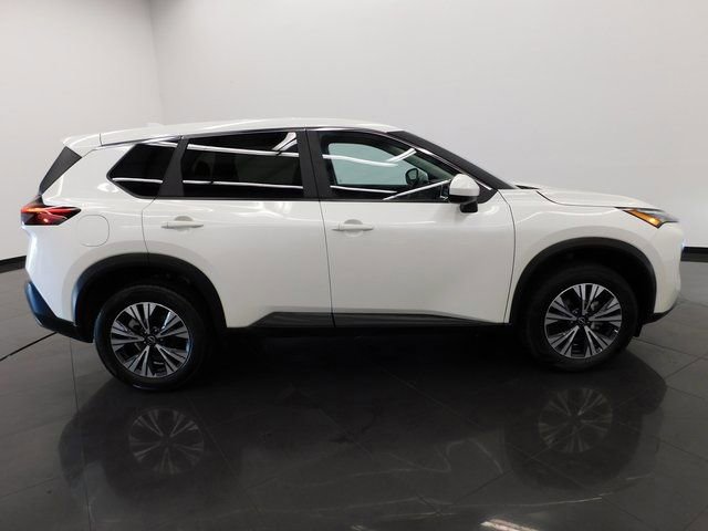 Certified 2023 Nissan Rogue SV image 9