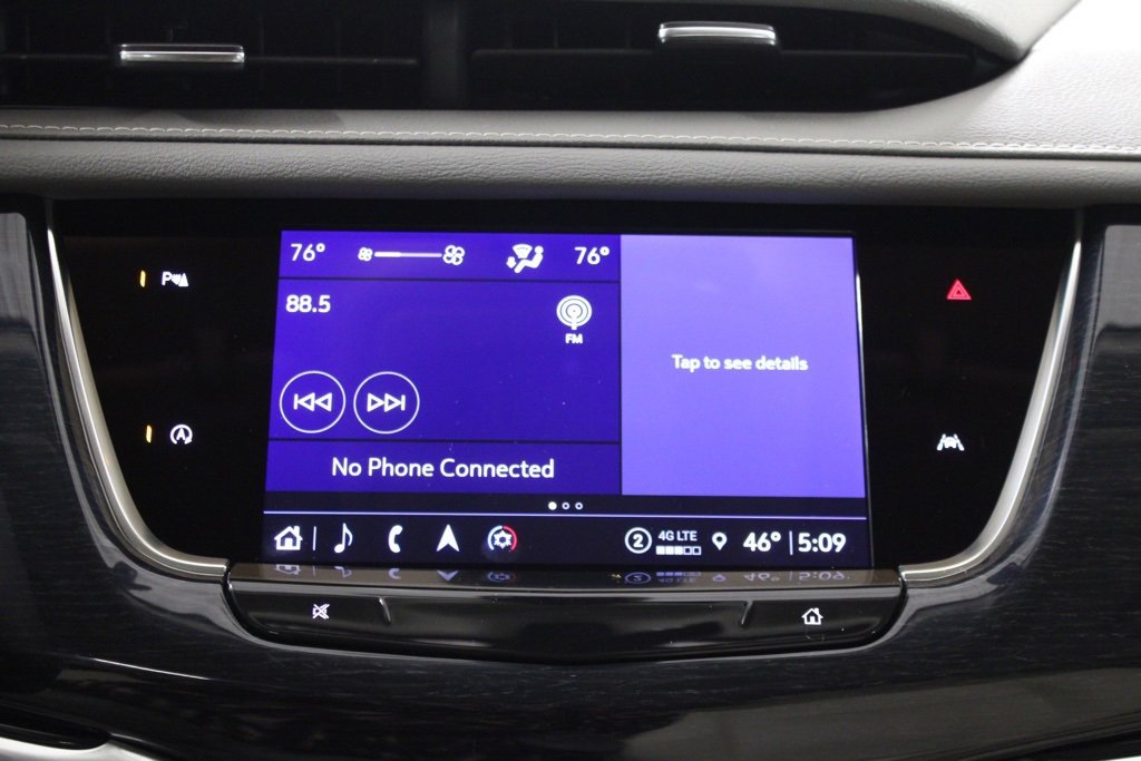 Used 2024 Cadillac XT6 Premium Luxury image 23