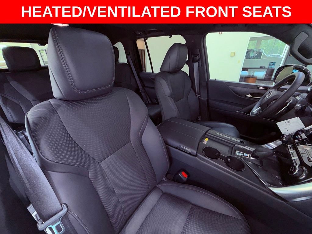 Certified 2025 Lexus LX 700h Overtrail w/ Accessory Package (Z1) AWD/4WD image 18