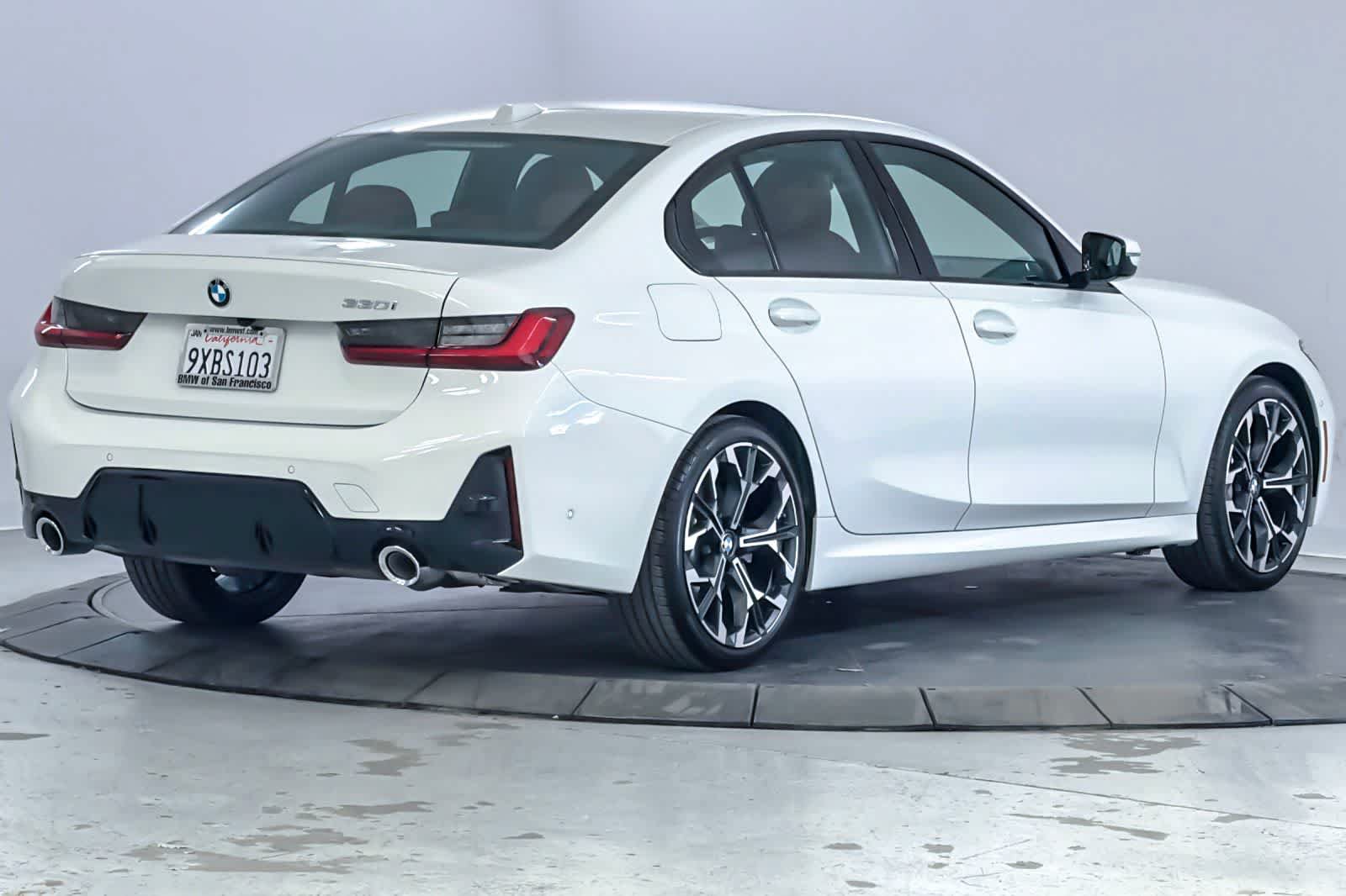 Used 2026 BMW 330i Sedan RWD image 2