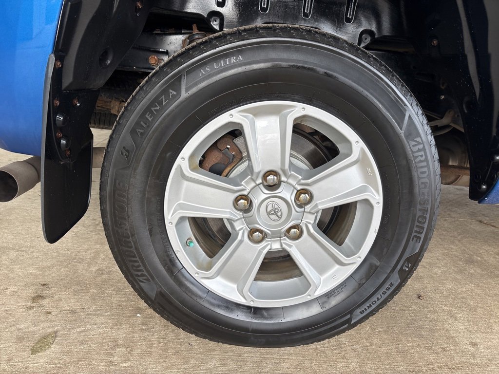 Used 2018 Toyota Tundra SR5 image 32