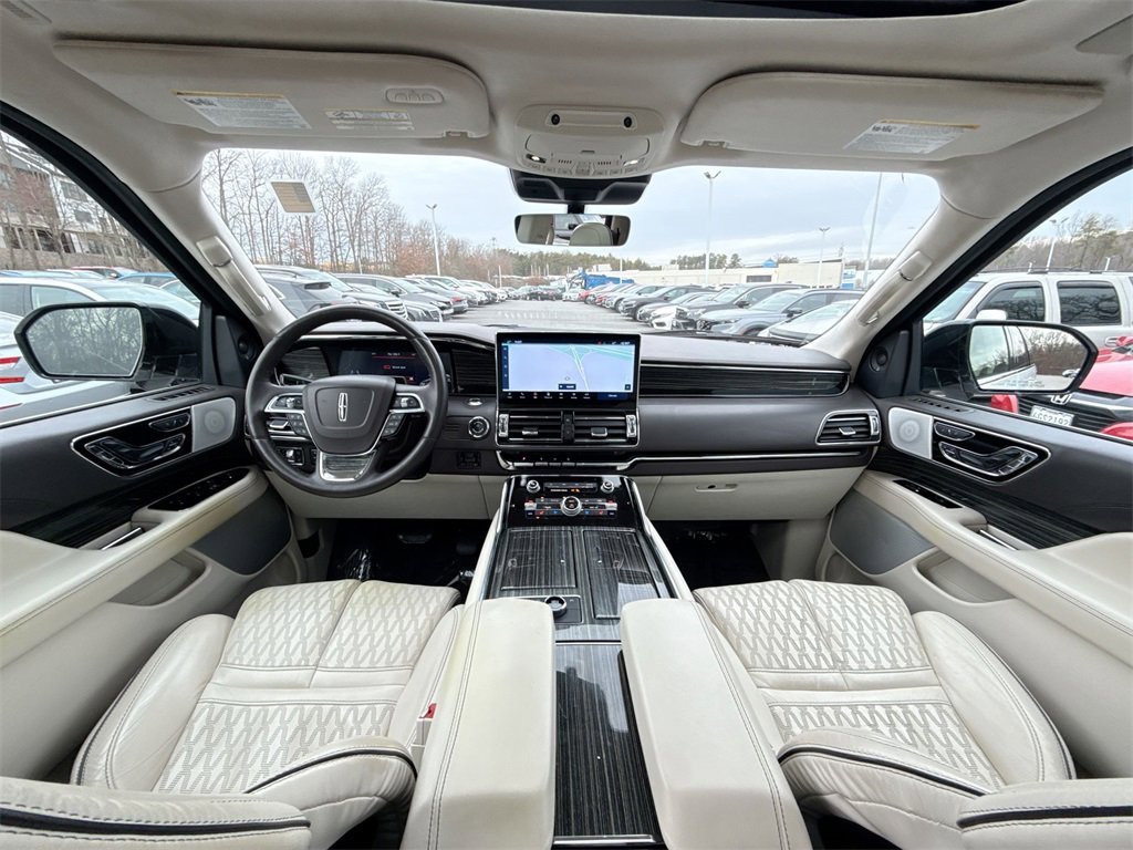Used 2022 Lincoln Navigator Black Label image 23