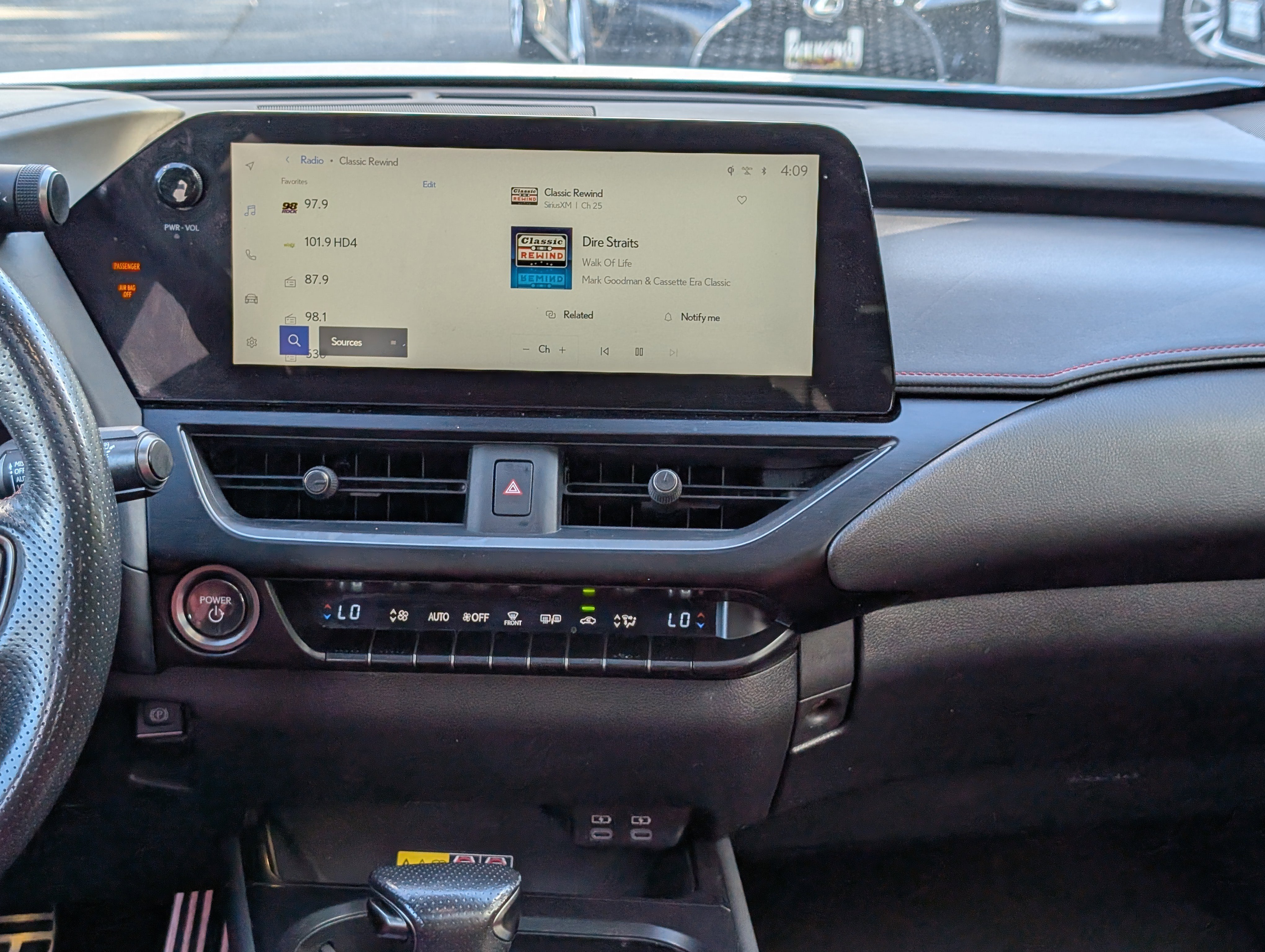 Used 2023 Lexus UX 250h F Sport image 19