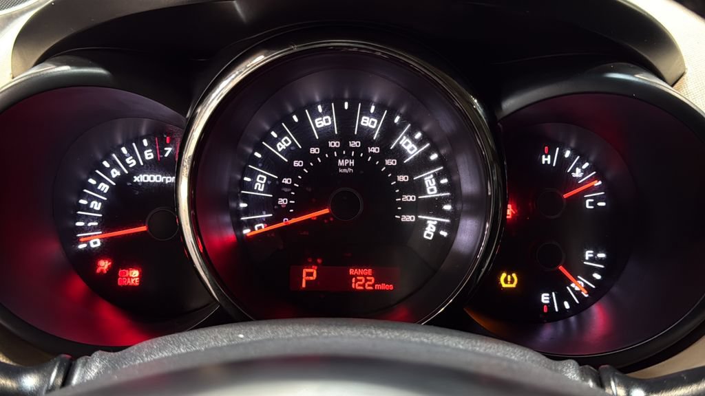 Used 2011 Kia Soul ! FWD image 22