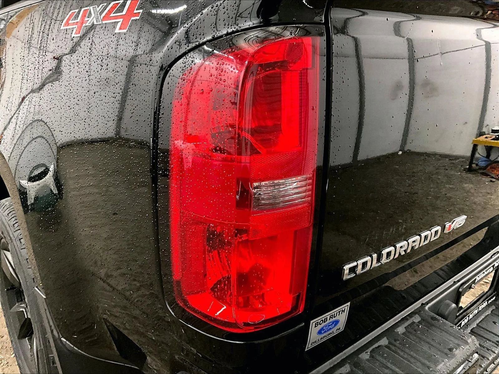 Used 2017 Chevrolet Colorado LT w/ Midnight Edition image 28