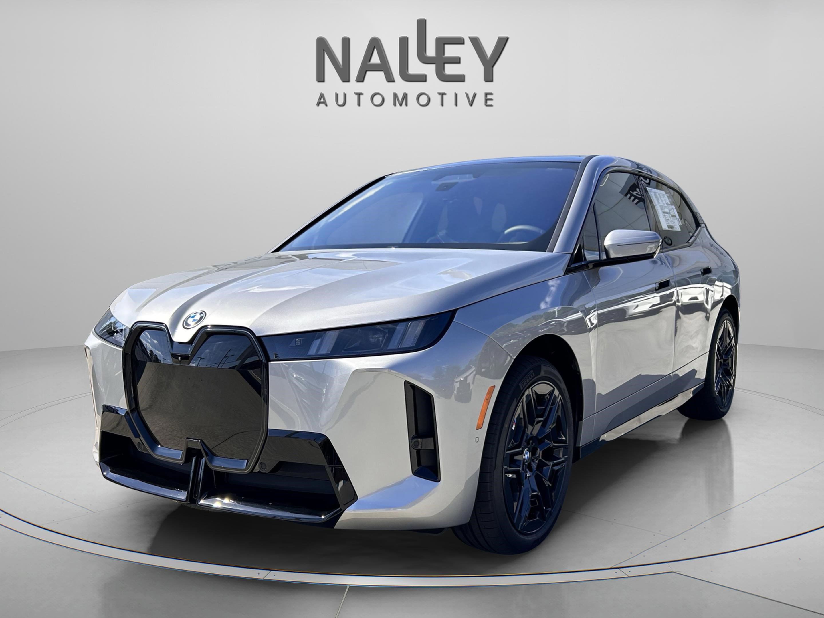 Used 2026 BMW iX xDrive60 w/ M Sport Package image 1