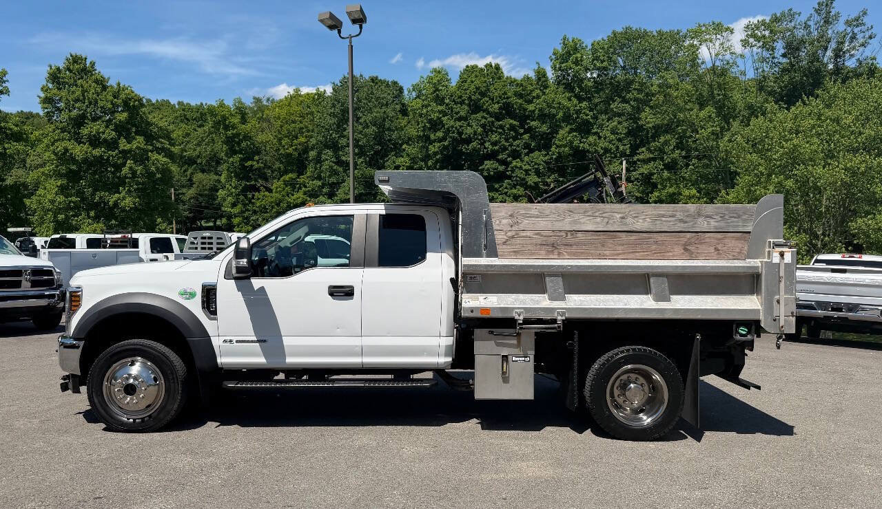Used 2019 Ford F550 4x4 SuperCab Super Duty image 2