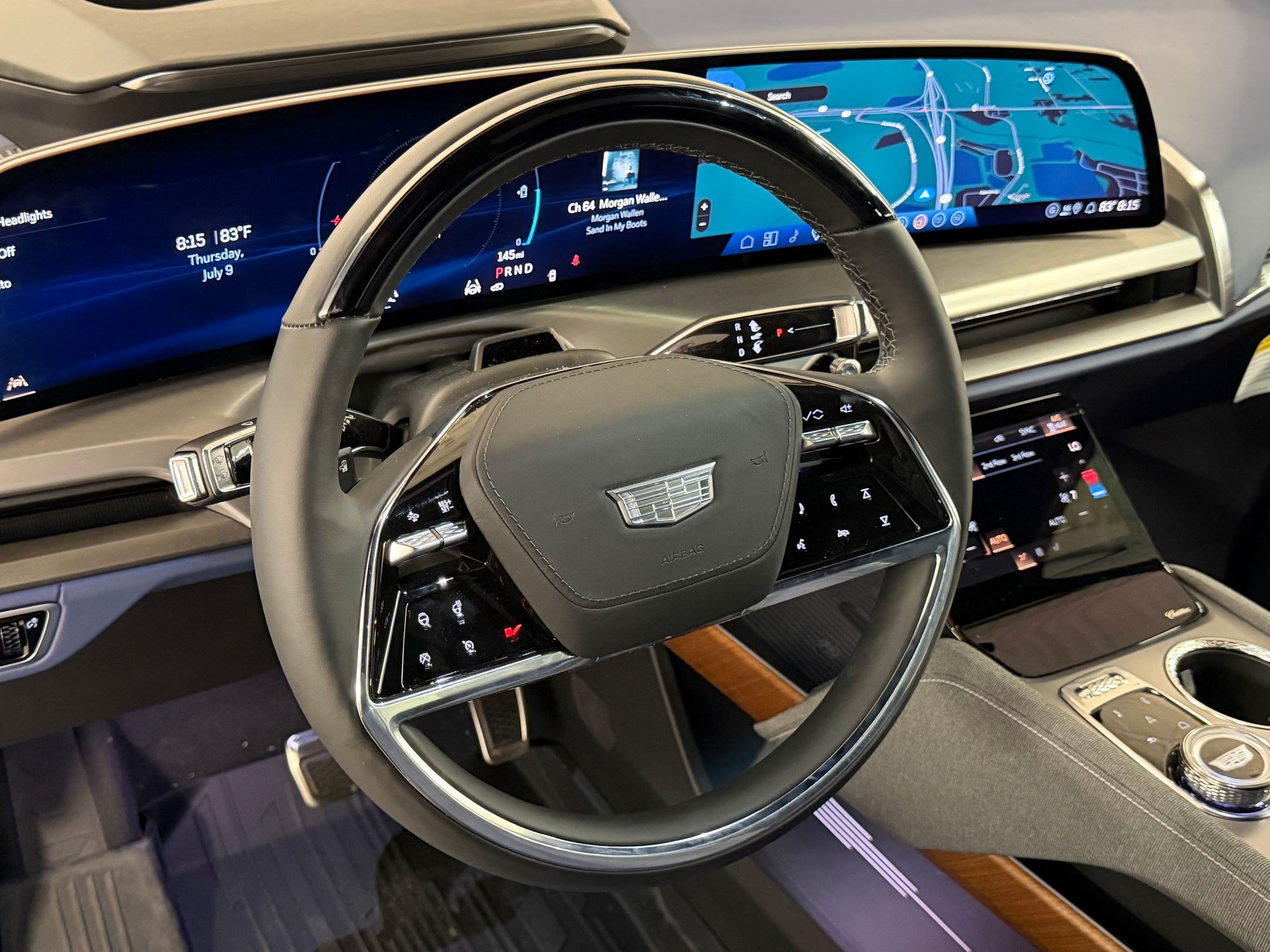New 2026 Cadillac Vistiq Premium Luxury w/ LPO, Floor Liner Package AWD/4WD image 11