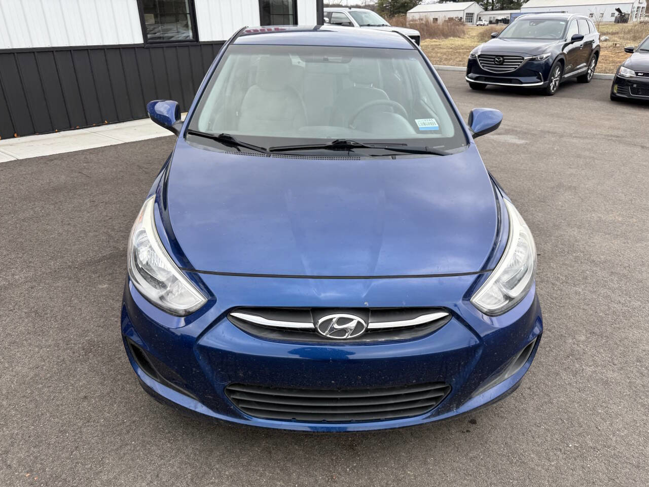 Used 2016 Hyundai Accent SE image 3