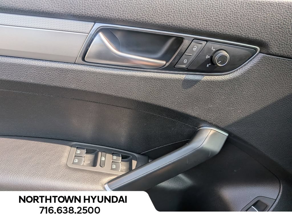 Used 2017 Volkswagen Passat 1.8T S FWD image 22