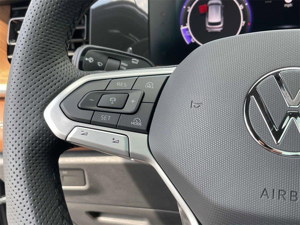 New 2025 Volkswagen Atlas SEL Premium R-Line AWD/4WD image 25