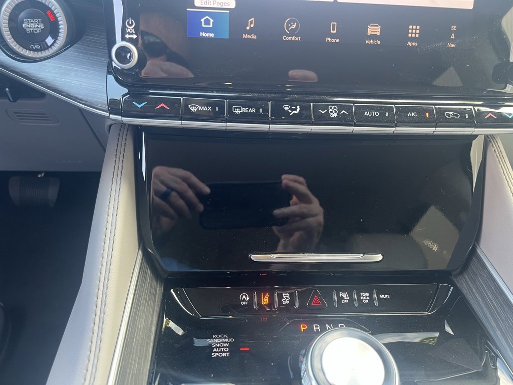 New 2024 Jeep Wagoneer L Series II w/ HD Trailer Tow Package image 19