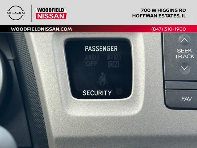 Used 2009 Pontiac Vibe w/ Sun And Sound Package FWD image 44