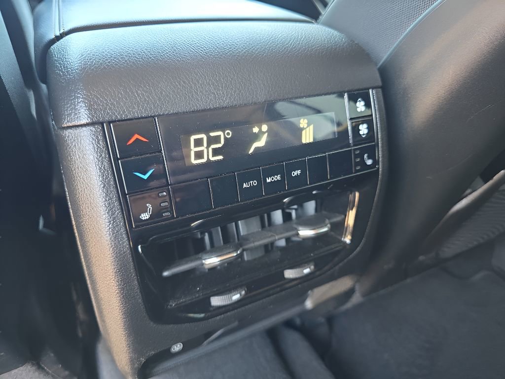 Used 2021 Jeep Grand Cherokee L Limited image 21