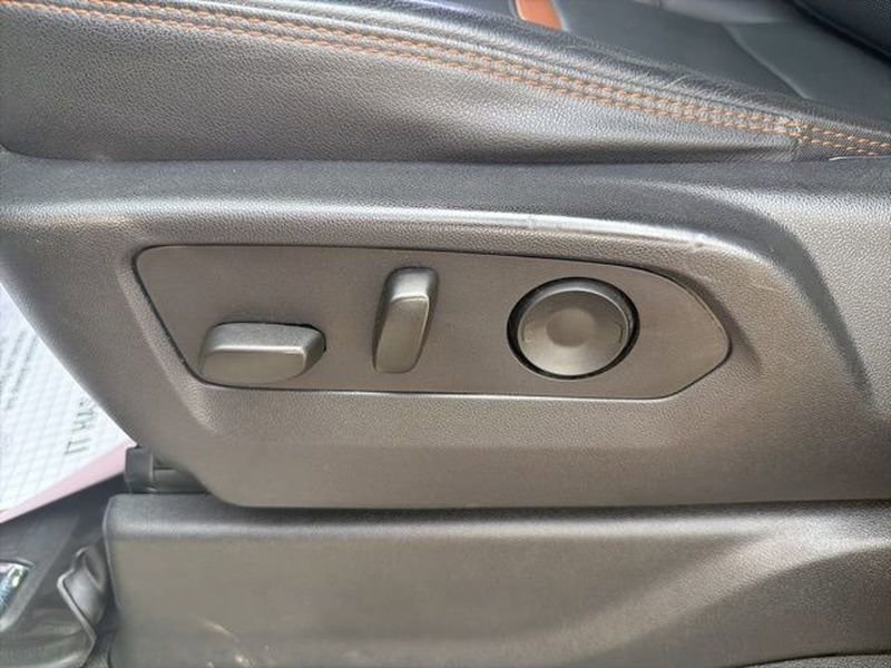 Used 2022 GMC Sierra 1500 AT4 w/ Sierra Safety Plus Package image 12