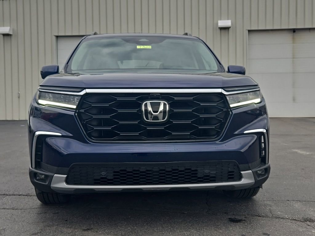 Used 2024 Honda Pilot Elite image 2