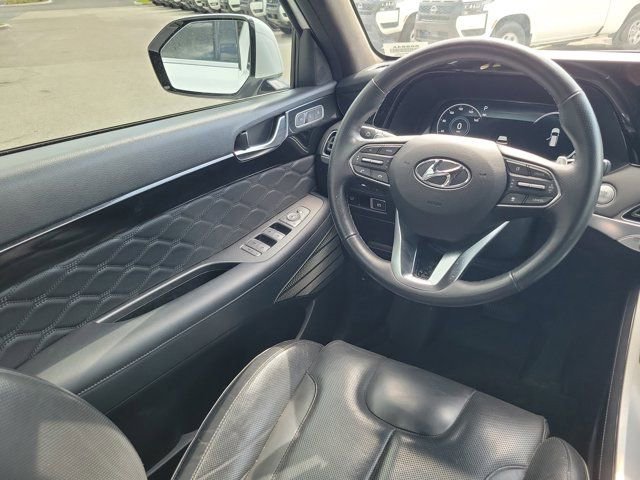 Used 2021 Hyundai Palisade Calligraphy w/ Winter Package image 17