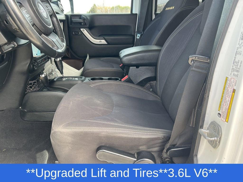 Used 2013 Jeep Wrangler Unlimited Sahara w/ Dual Top Group image 21