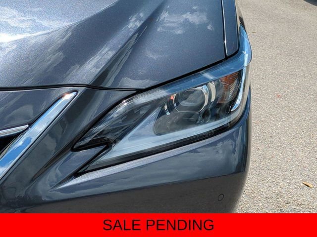 Certified 2025 Lexus ES 350 w/ Premium Package image 10