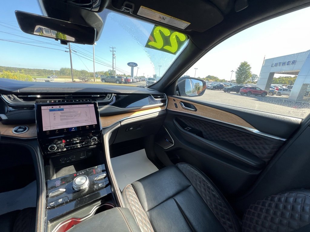 Used 2022 Jeep Grand Cherokee L Summit image 21