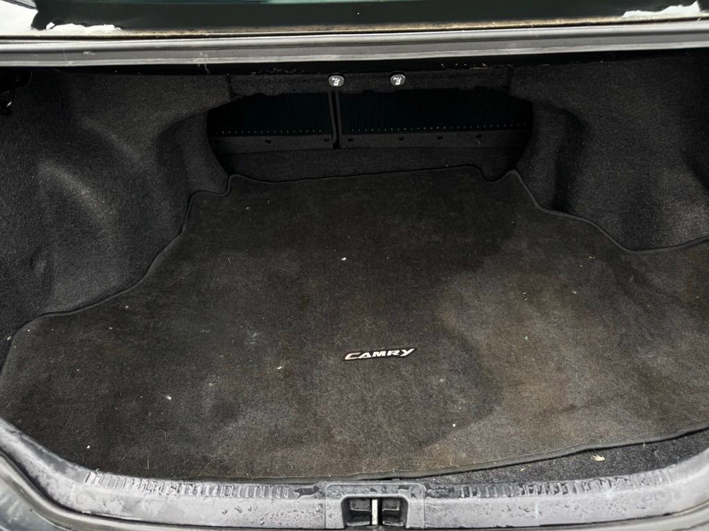 Used 2014 Toyota Camry SE FWD image 10