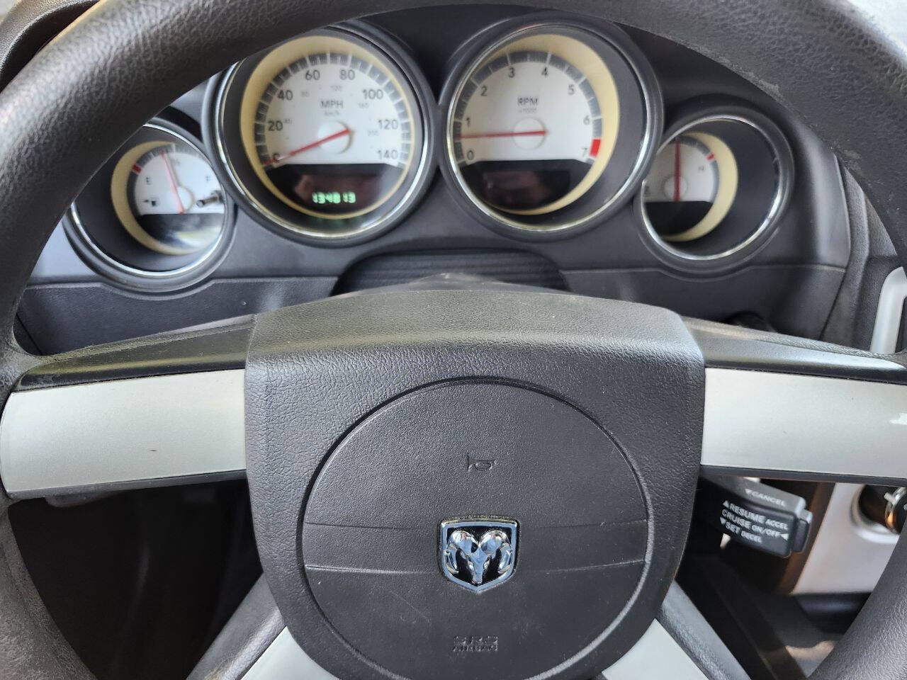 Used 2010 Dodge Challenger SE RWD image 8