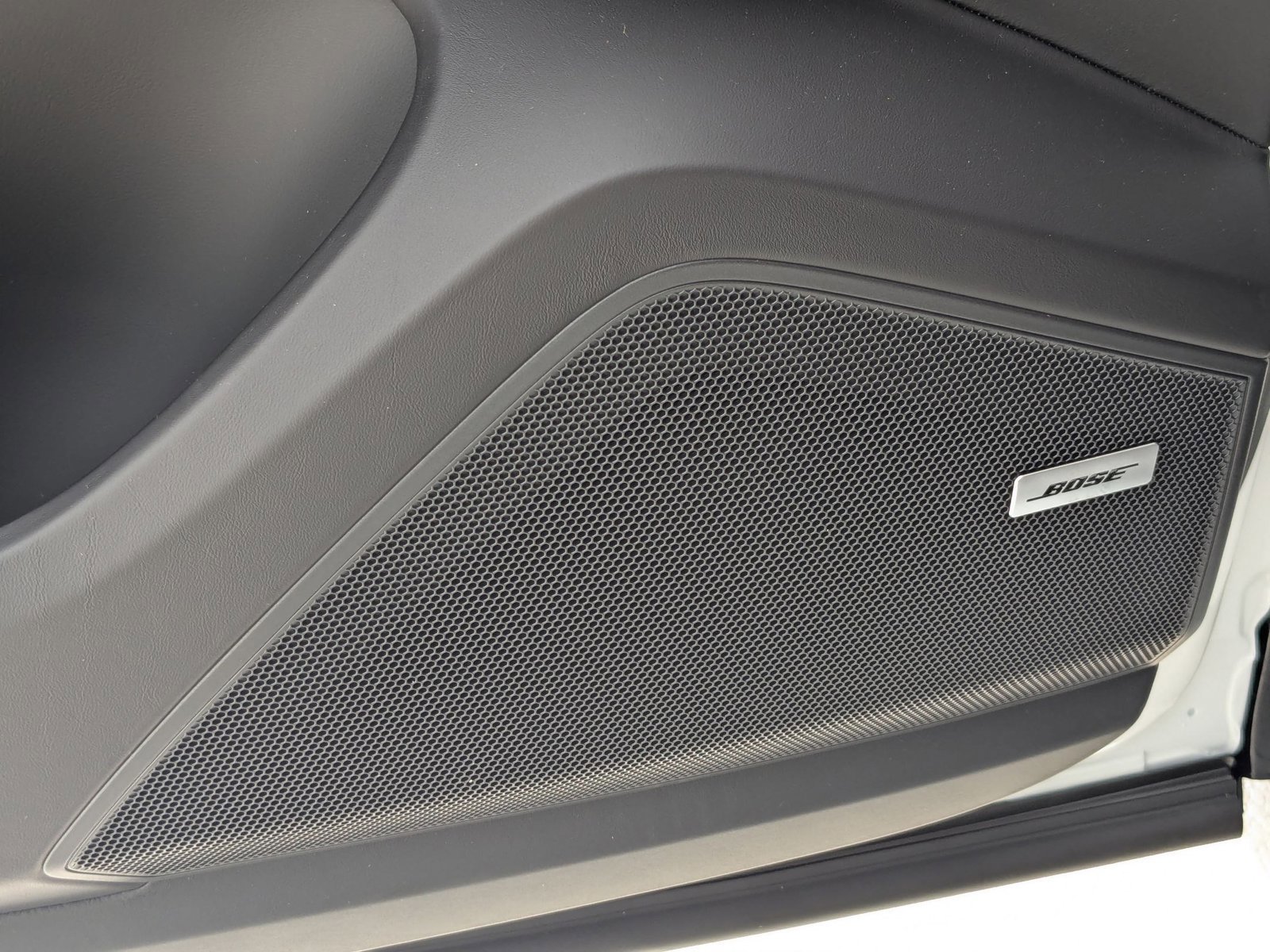 New 2026 Porsche Cayenne E-Hybrid image 14