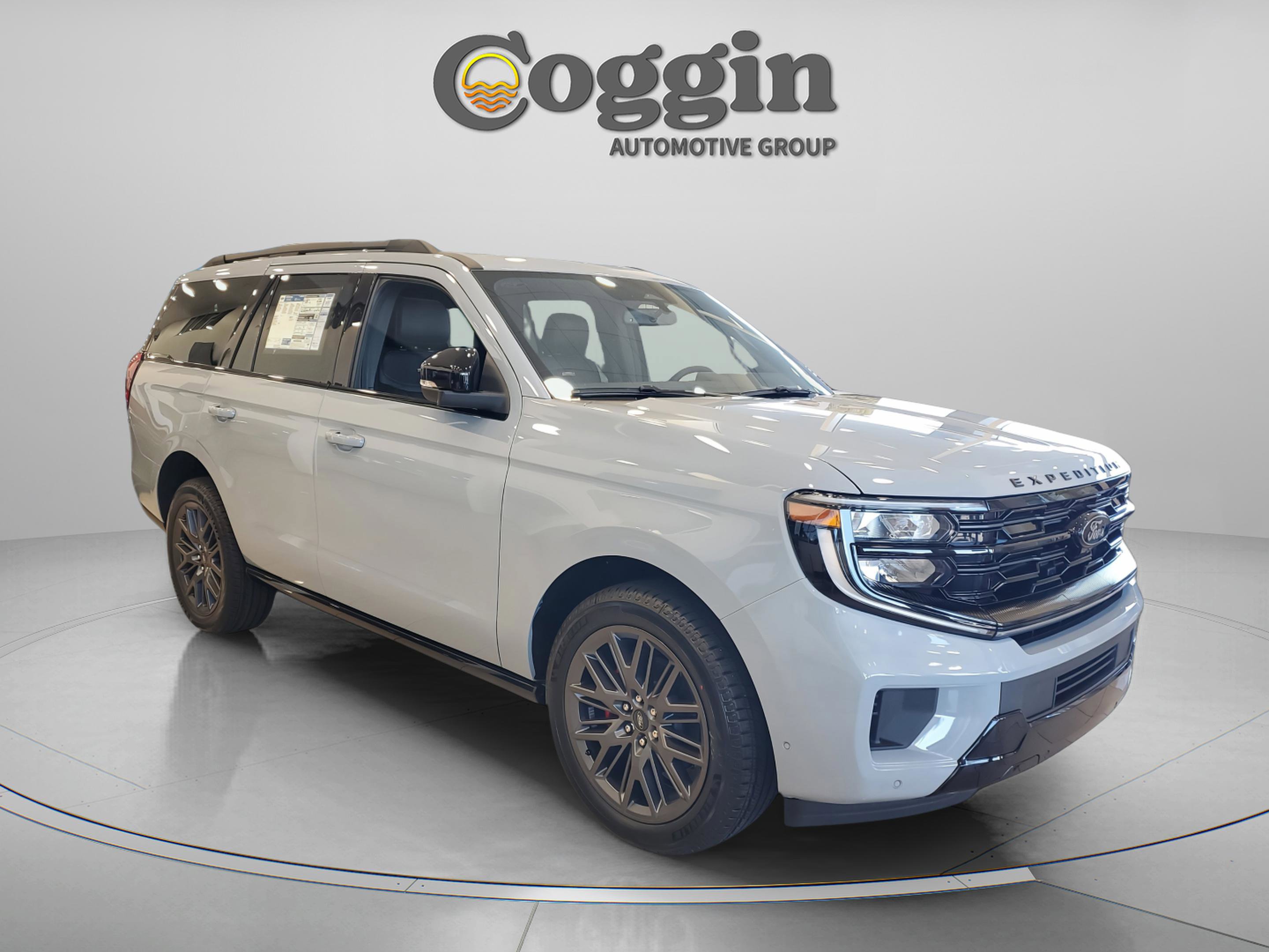 New 2025 Ford Expedition Platinum w/ Stealth Performance Package image 7