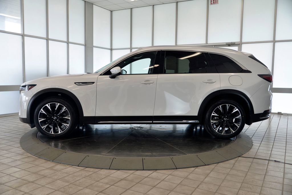 Certified 2024 MAZDA CX-90 Plug-In Hybrid w/ Premium Plus AWD/4WD image 5