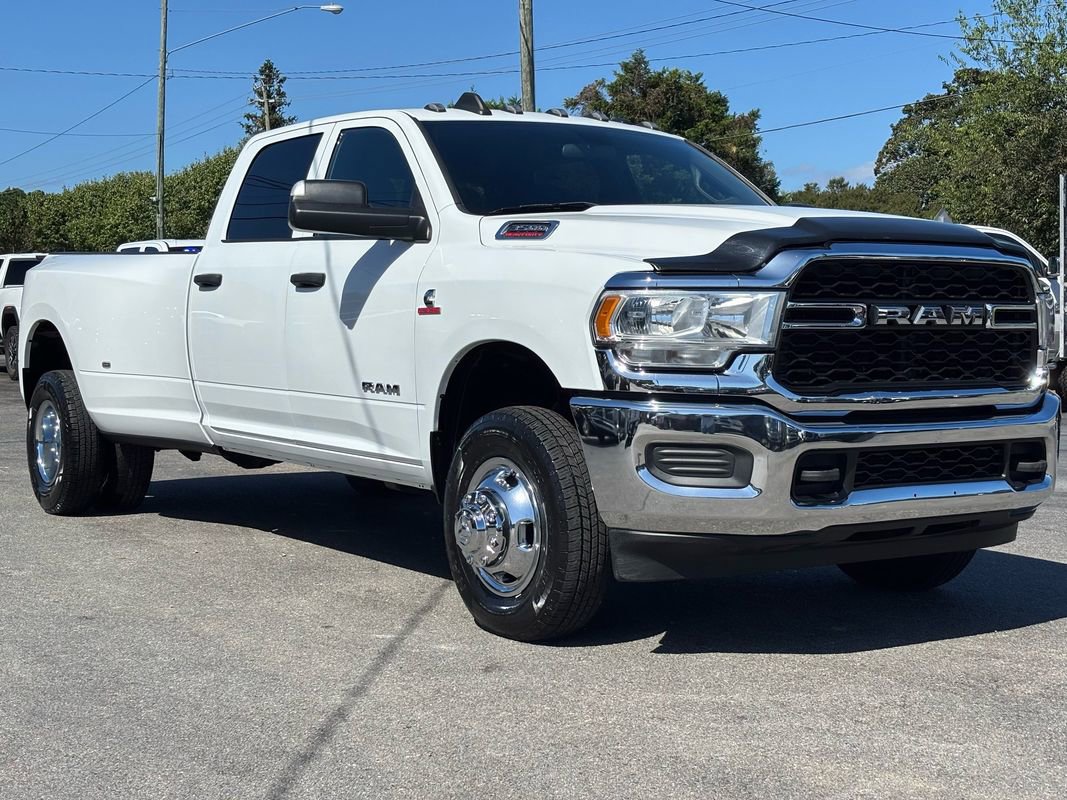 Used 2022 RAM 3500 Tradesman image 2