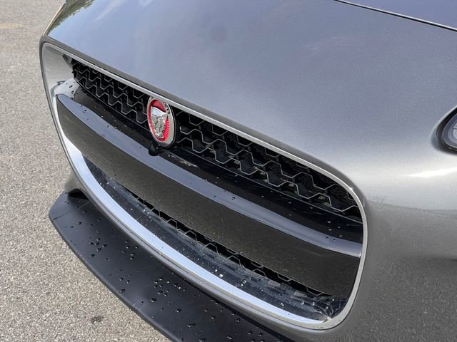 Used 2019 Jaguar F-TYPE Convertible image 10