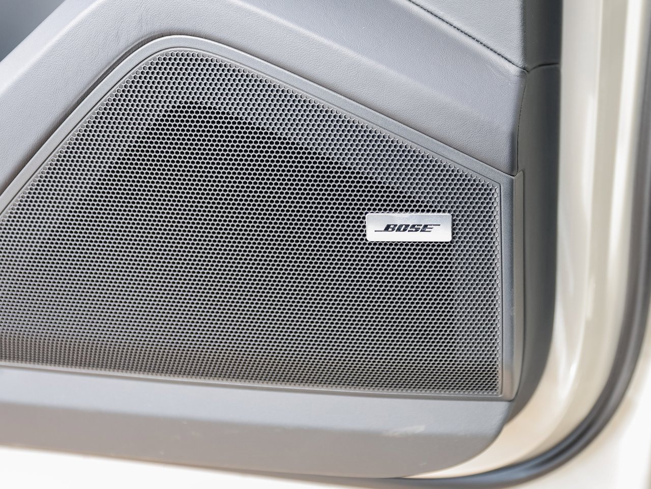 New 2025 Porsche Cayenne E-Hybrid Coupe image 22