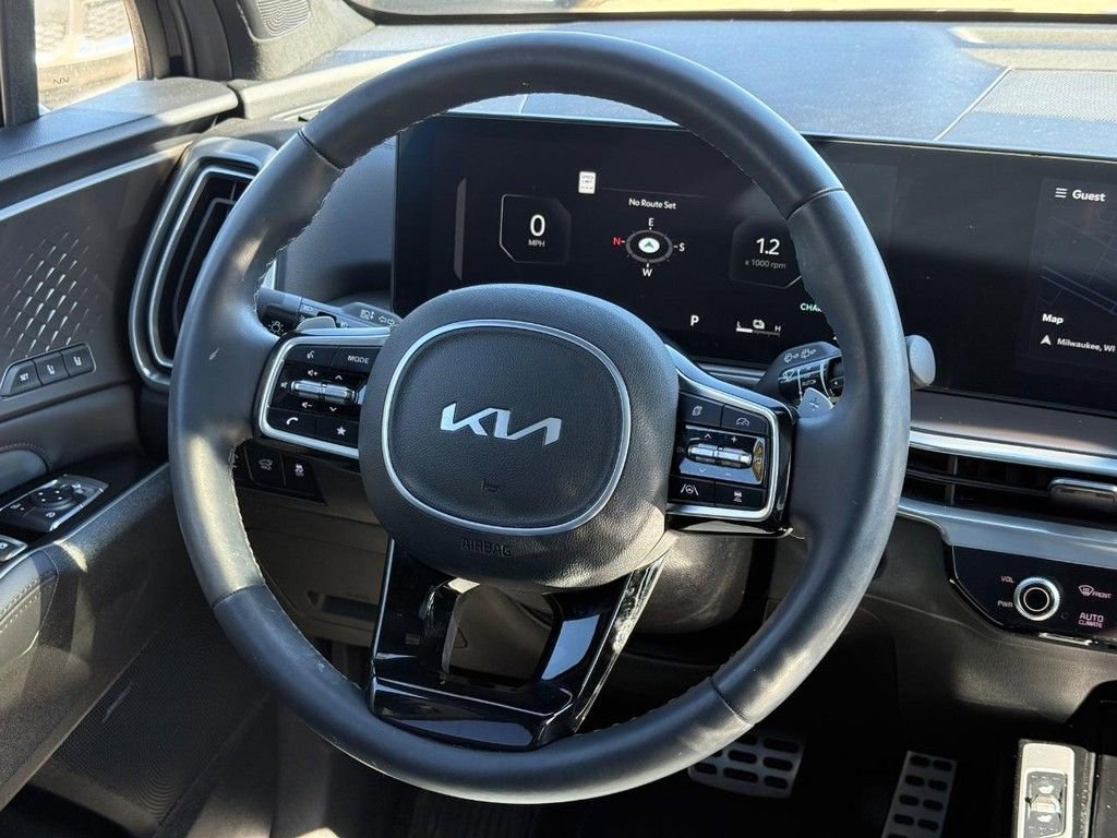 Used 2025 Kia Sorento SX Prestige image 18