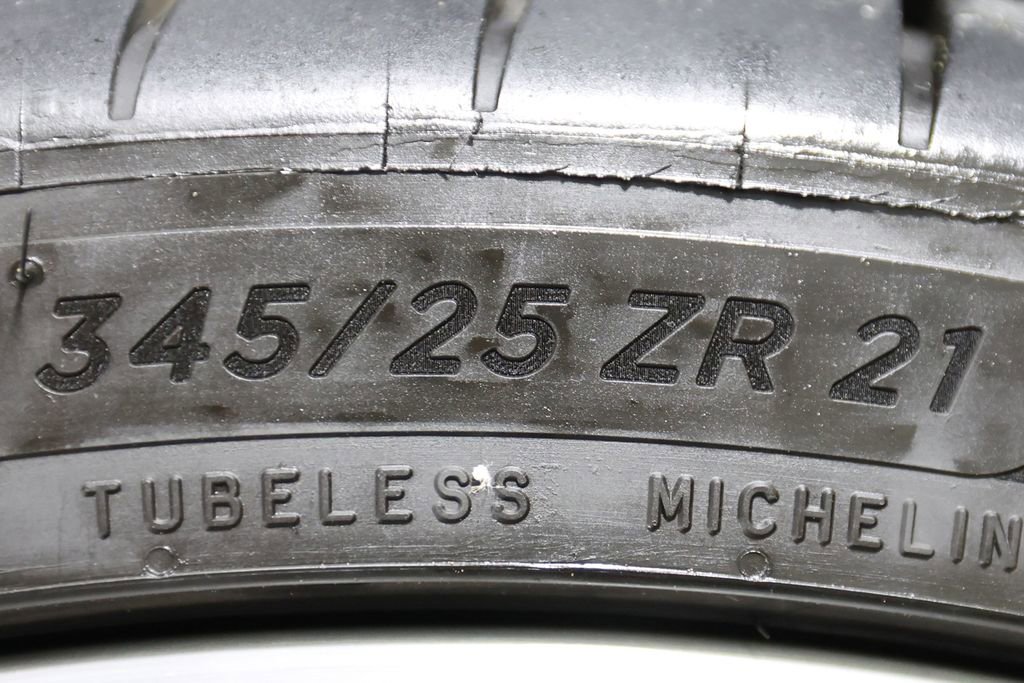 Used 2025 Chevrolet Corvette Z06 RWD image 55