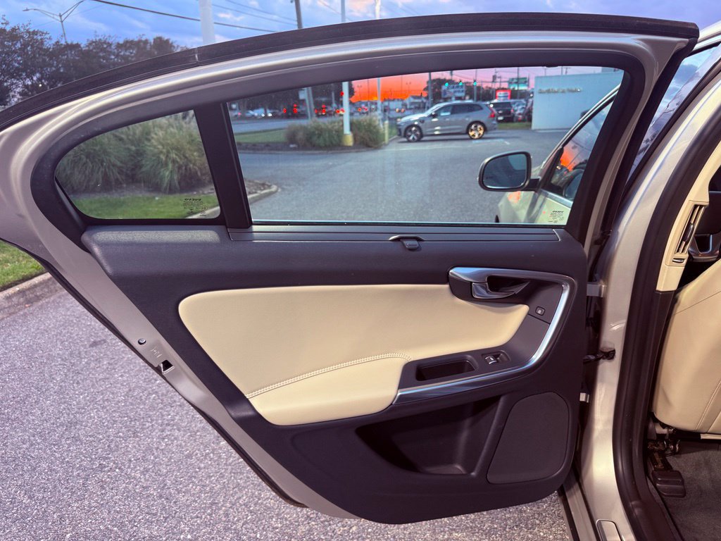 Used 2018 Volvo S60 T5 Inscription FWD image 22