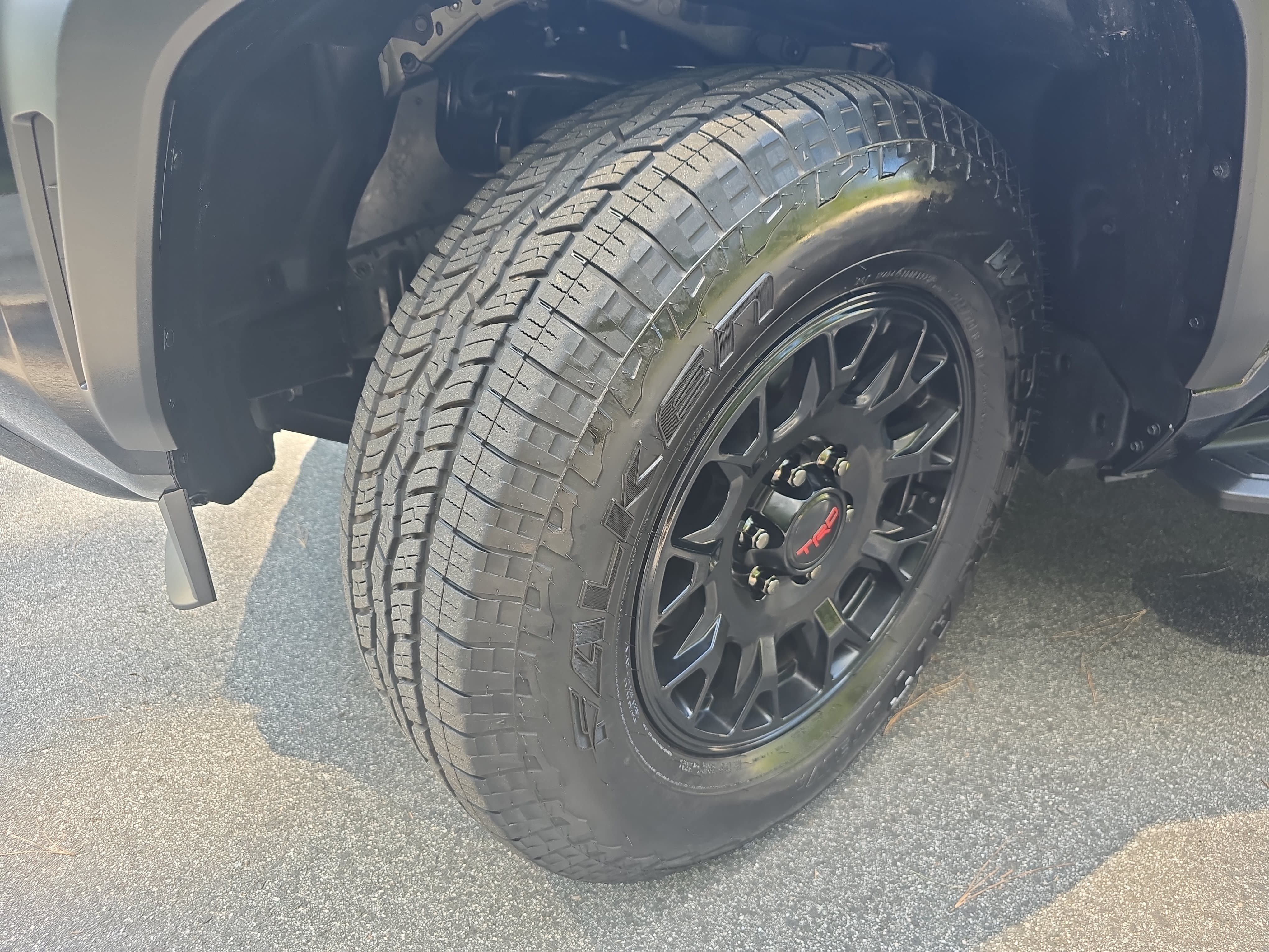 Used 2025 Toyota 4Runner TRD Off-Road Premium w/ Tow Technology Package AWD/4WD image 34