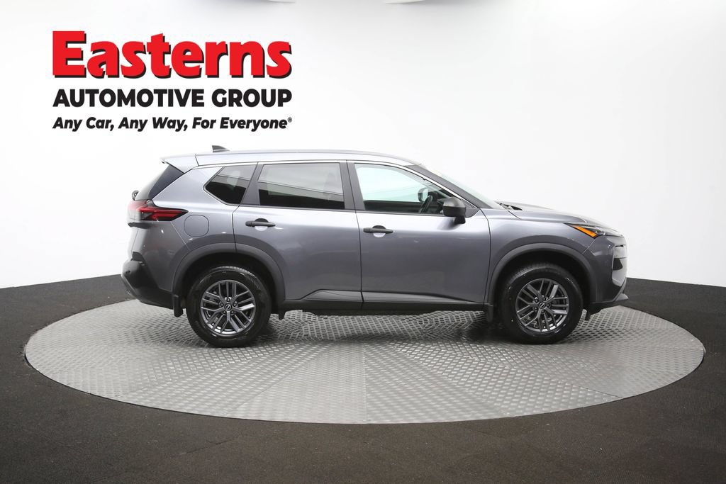 Used 2023 Nissan Rogue S AWD/4WD image 45